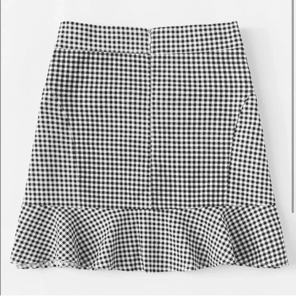 Mini skirt - Picture 2 of 2